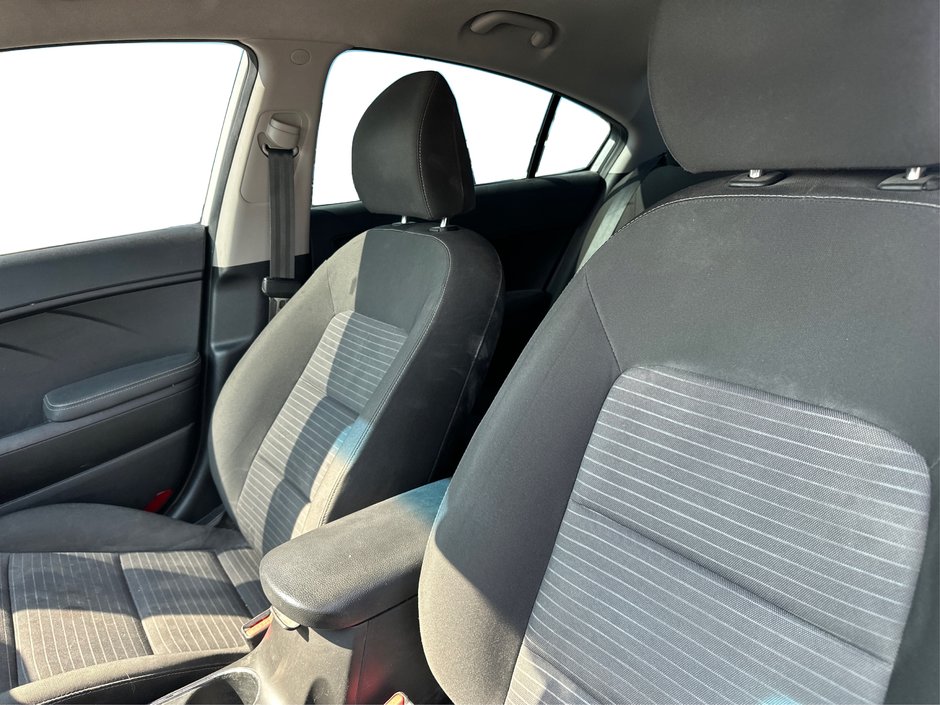 2018 Kia Forte LX-8