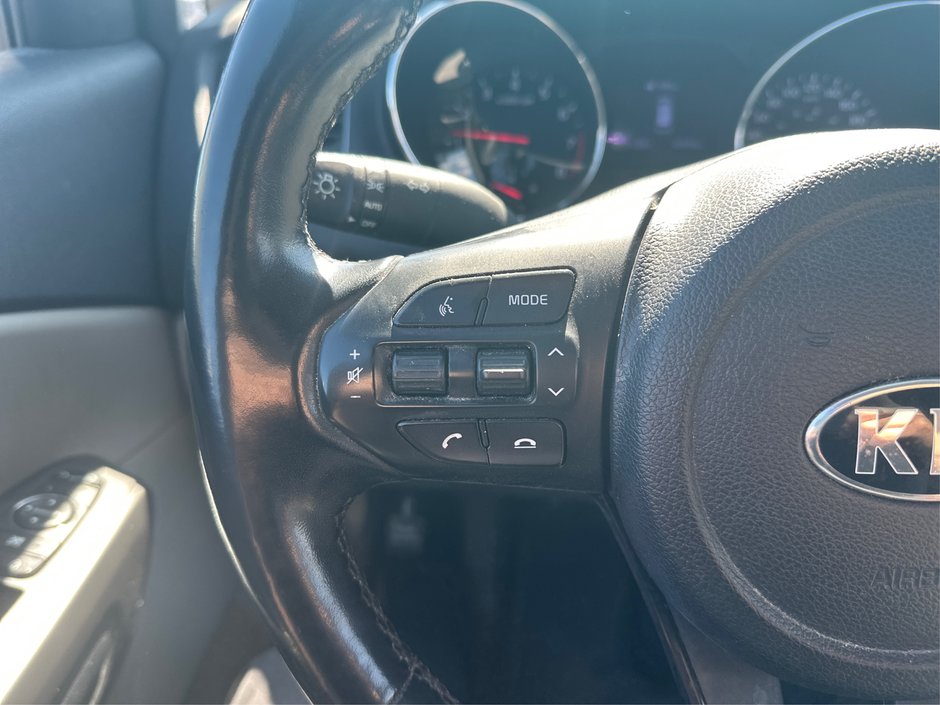 2020 Kia Sedona LX-21