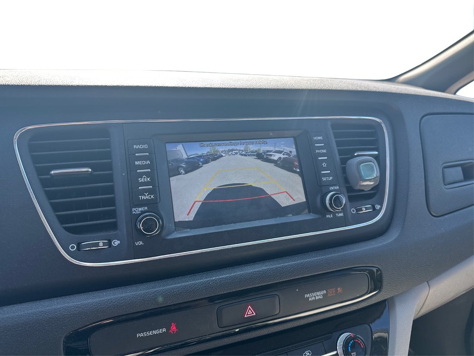 2020 Kia Sedona LX-19