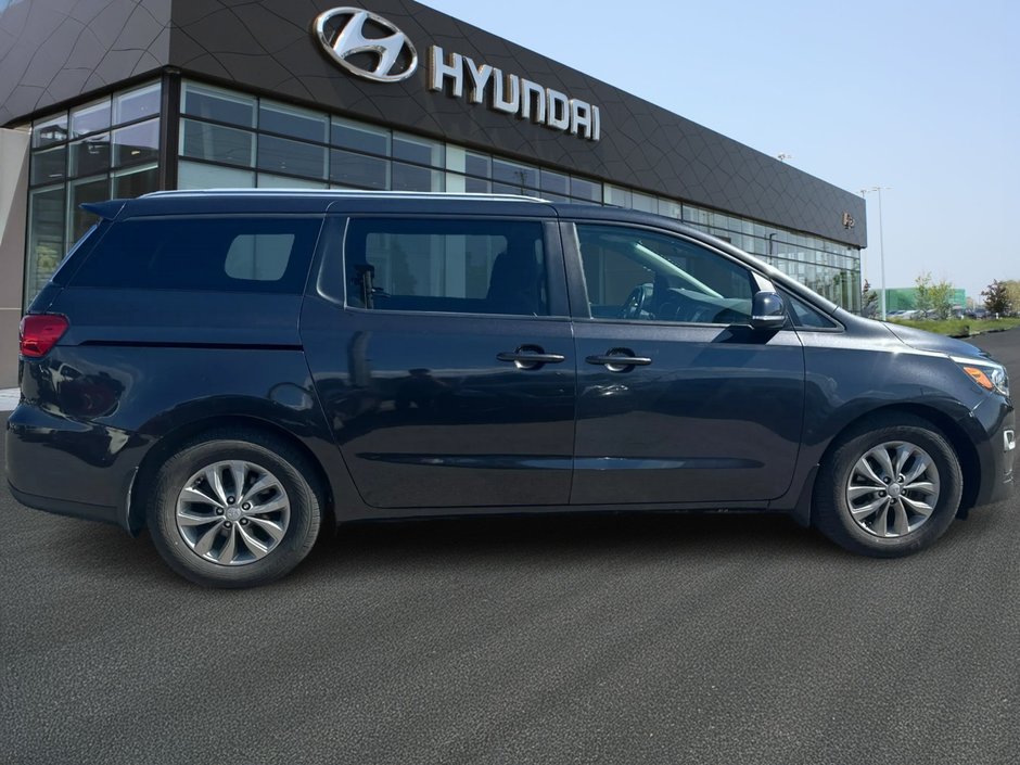 2020 Kia Sedona LX-3