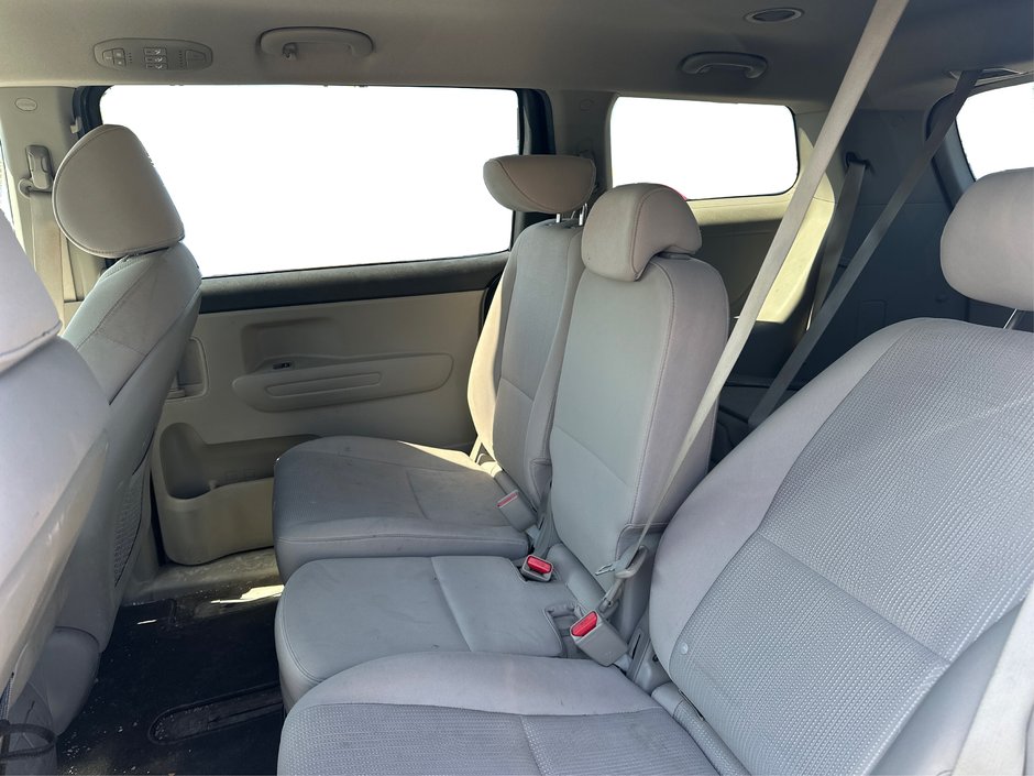 2020 Kia Sedona LX-9