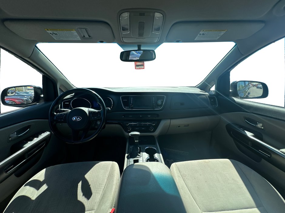 2020 Kia Sedona LX-17