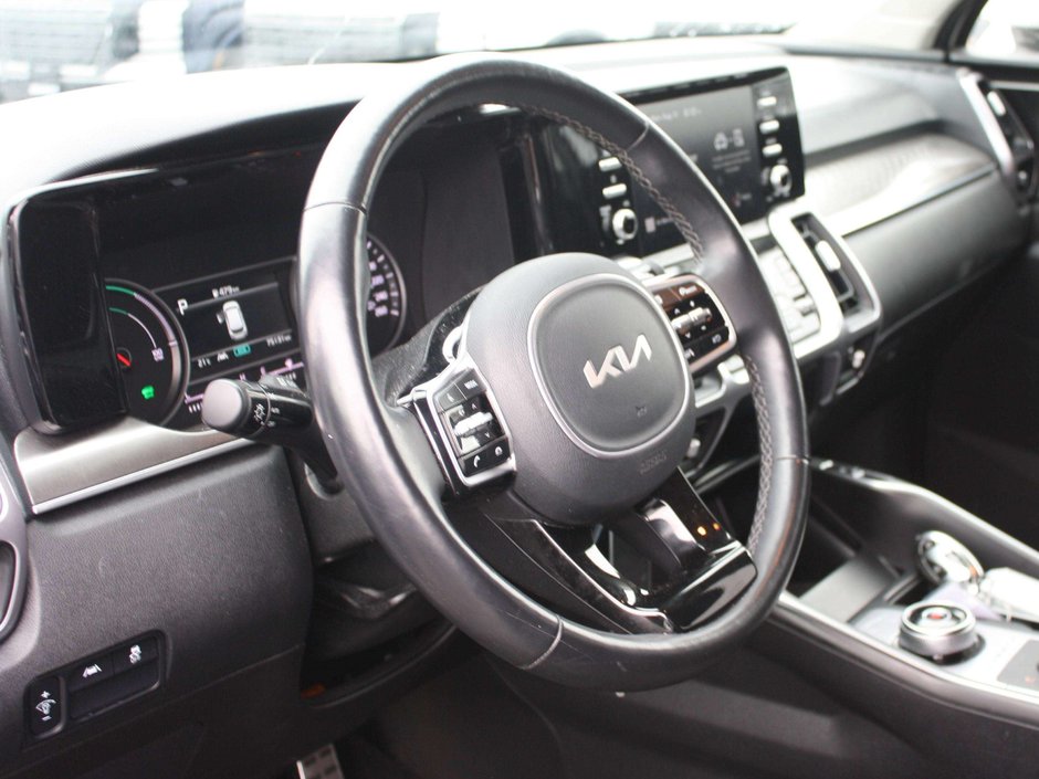 2023 Kia Sorento Hybrid LX-13