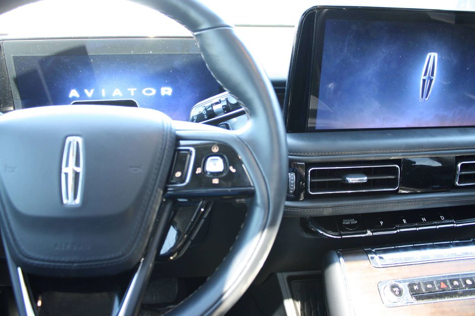 2025 Lincoln Aviator Reserve-12
