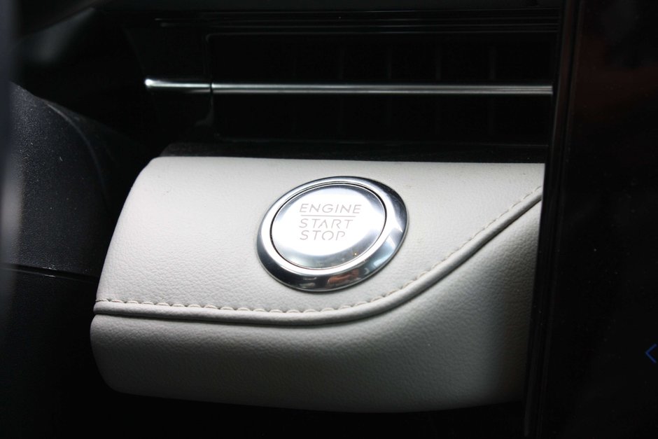 2024 Lincoln Nautilus Reserve-12