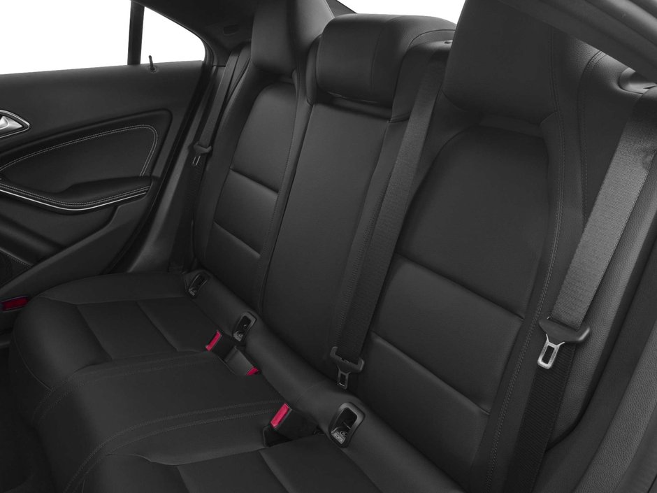 2016 Mercedes-Benz CLA 250-9