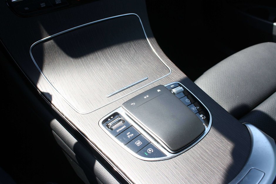 2022 Mercedes-Benz GLC 300-10