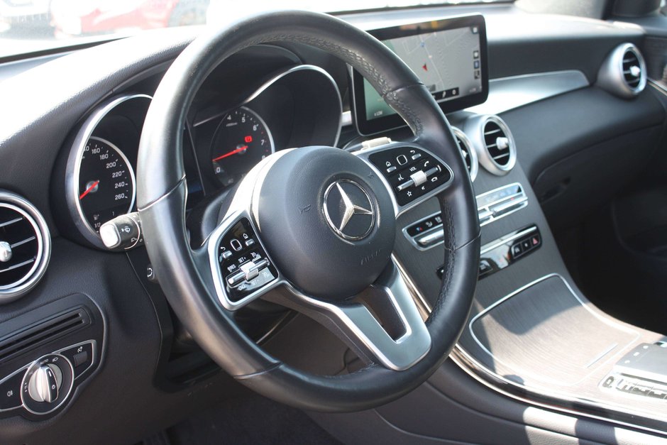 2022 Mercedes-Benz GLC 300-9