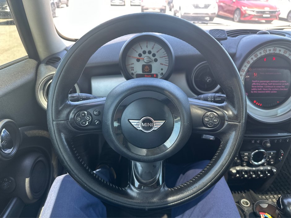 2011 MINI Cooper Base-13