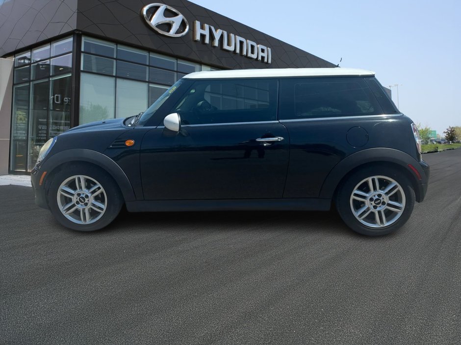 2011 MINI Cooper Base-7