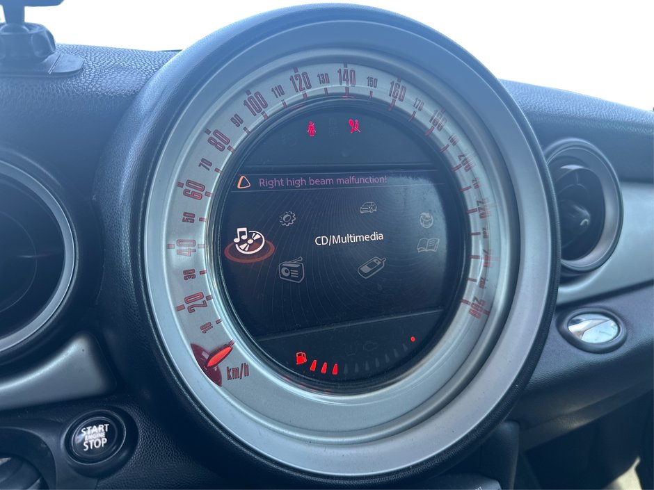2011 MINI Cooper Base-19