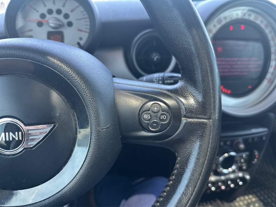 2011 MINI Cooper Base-22