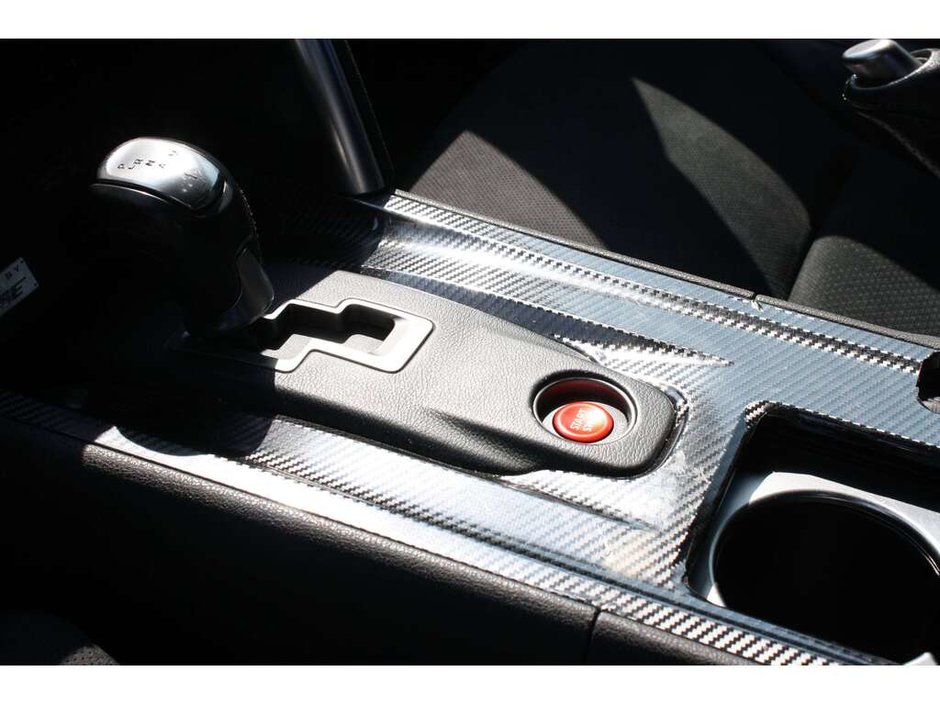 2010 Nissan GT-R Base-14