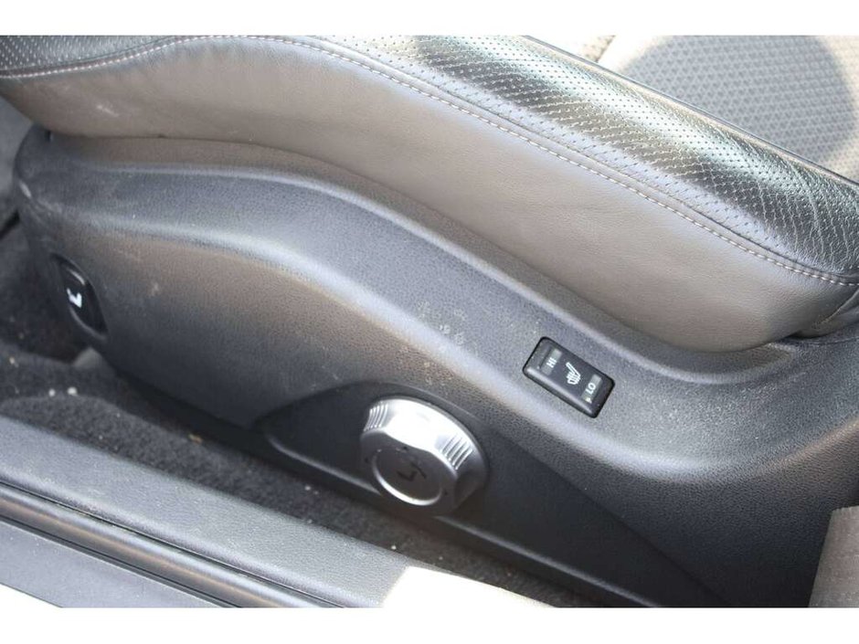 2010 Nissan GT-R Base-10