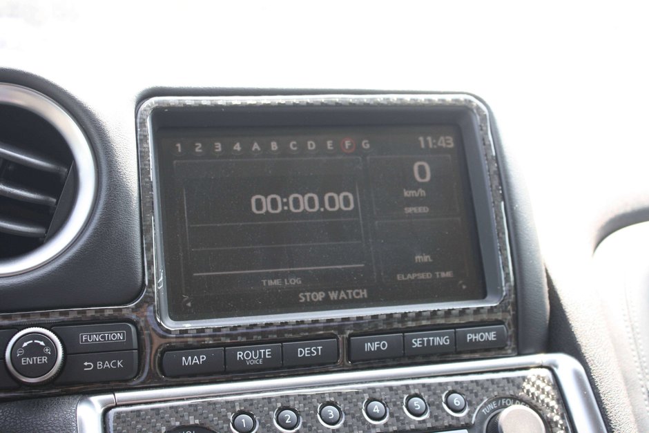 2010 Nissan GT-R Base-17