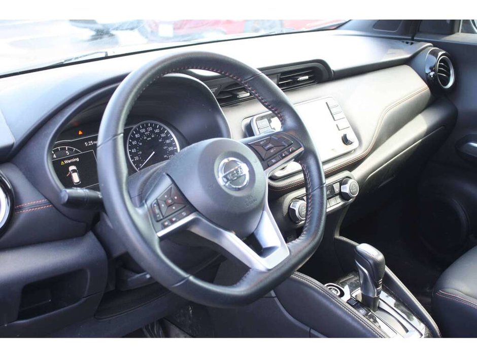 2020 Nissan Kicks SR-9
