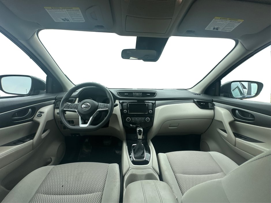 2020 Nissan Qashqai S-18