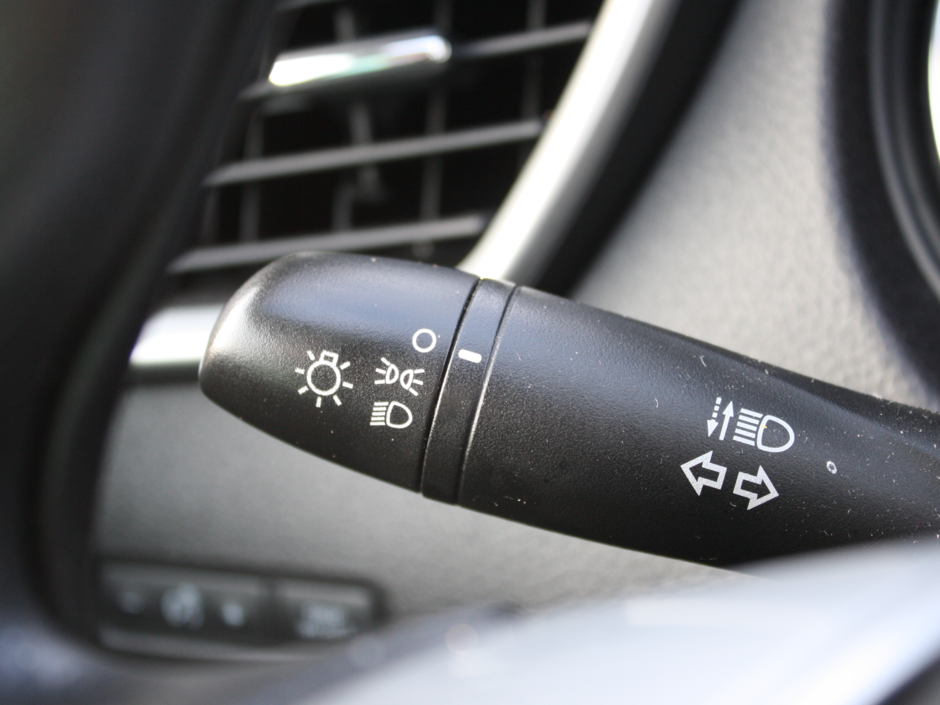 2016 Nissan Rogue S-14