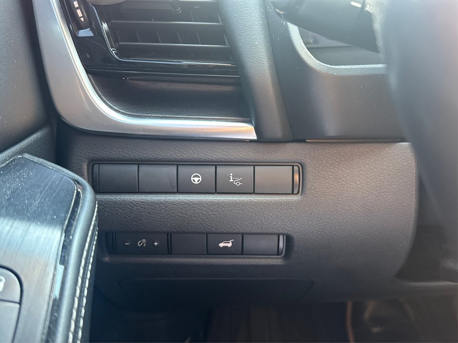2021 Nissan Rogue Platinum-14