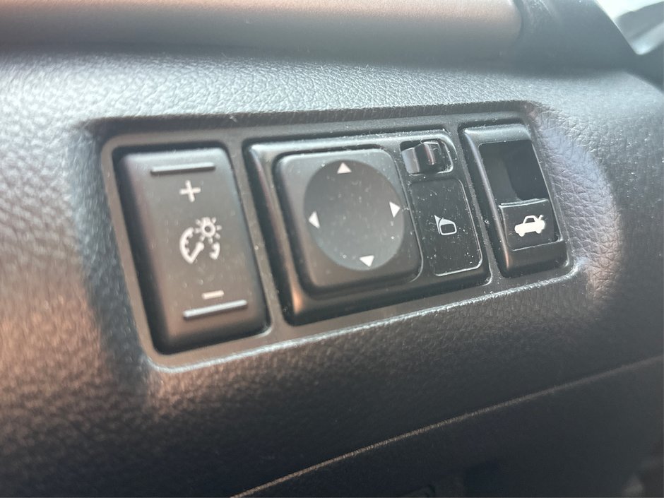 2015 Nissan Sentra 1.8 S-14