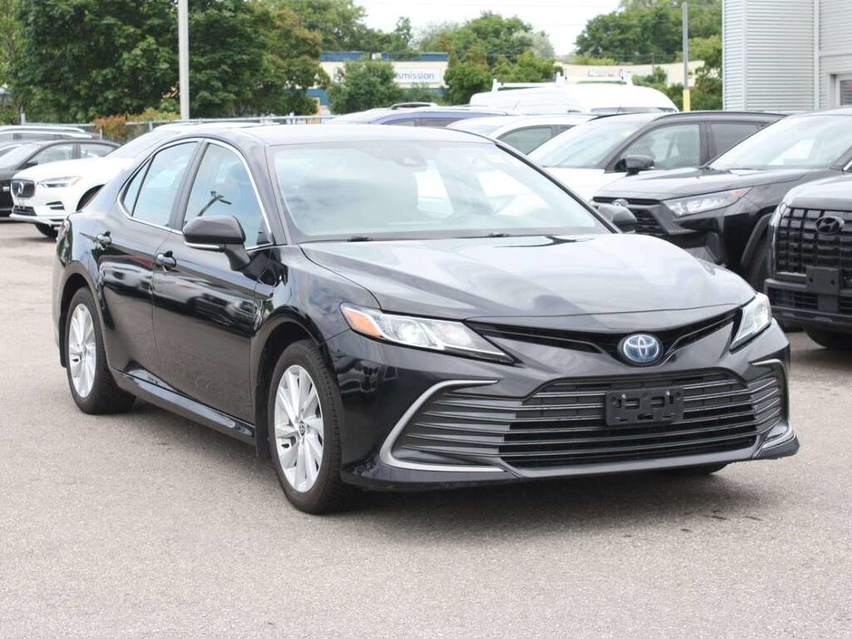 2022 Toyota Camry Hybrid LE-2