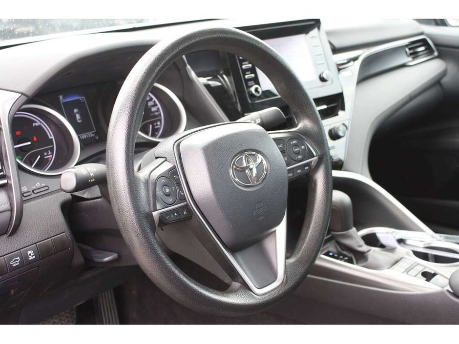 2022 Toyota Camry Hybrid LE-10