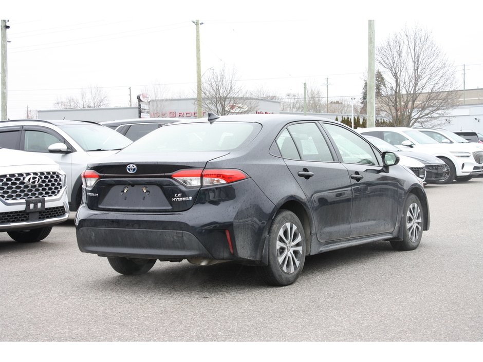 2023 Toyota Corolla Hybrid LE-3
