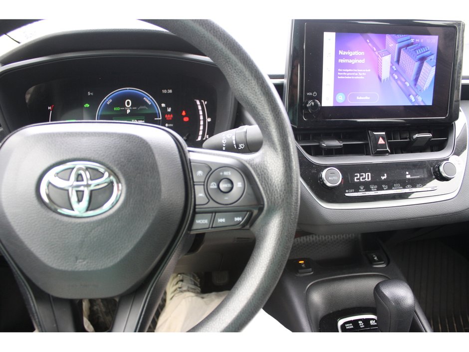 2023 Toyota Corolla Hybrid LE-13