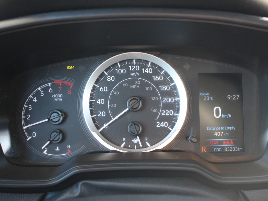 2022 Toyota Corolla LE-16