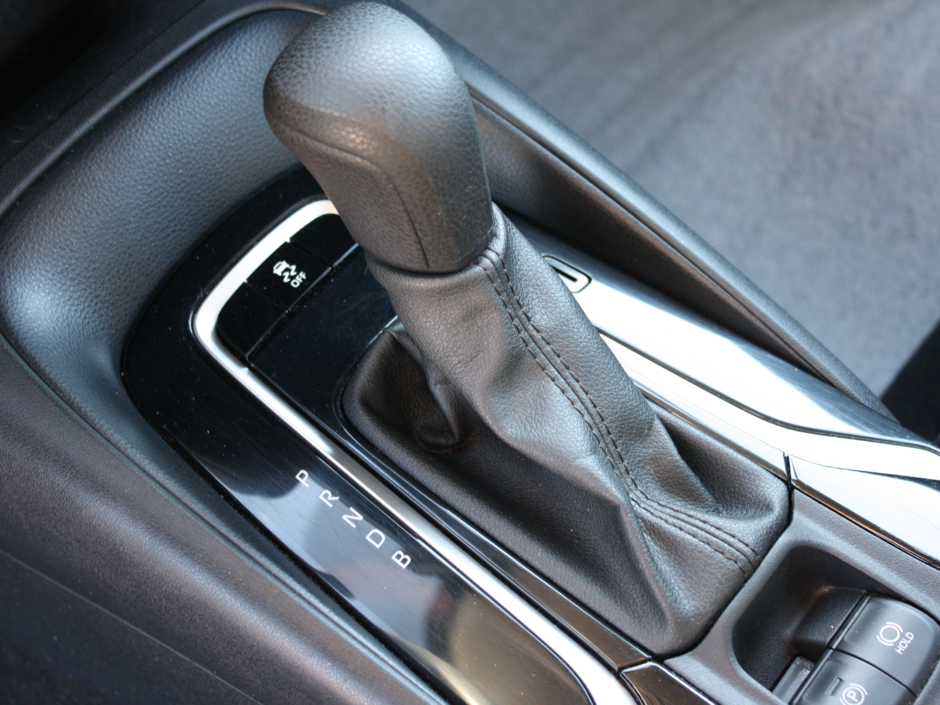 2022 Toyota Corolla LE-17