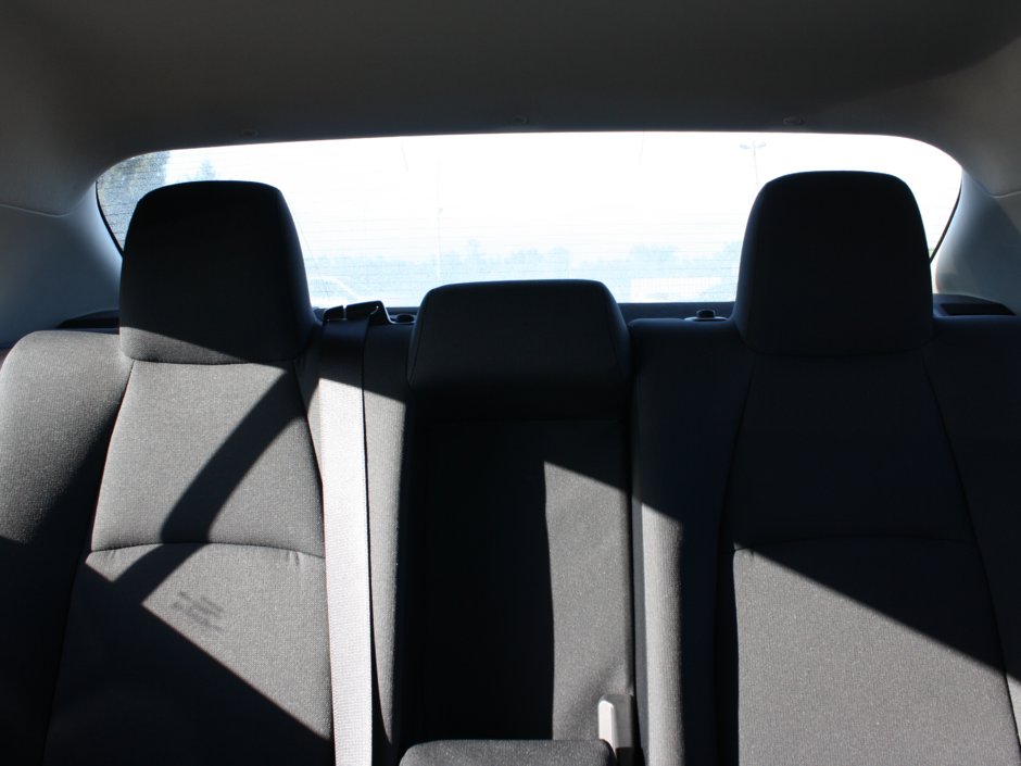 2022 Toyota Corolla LE-29