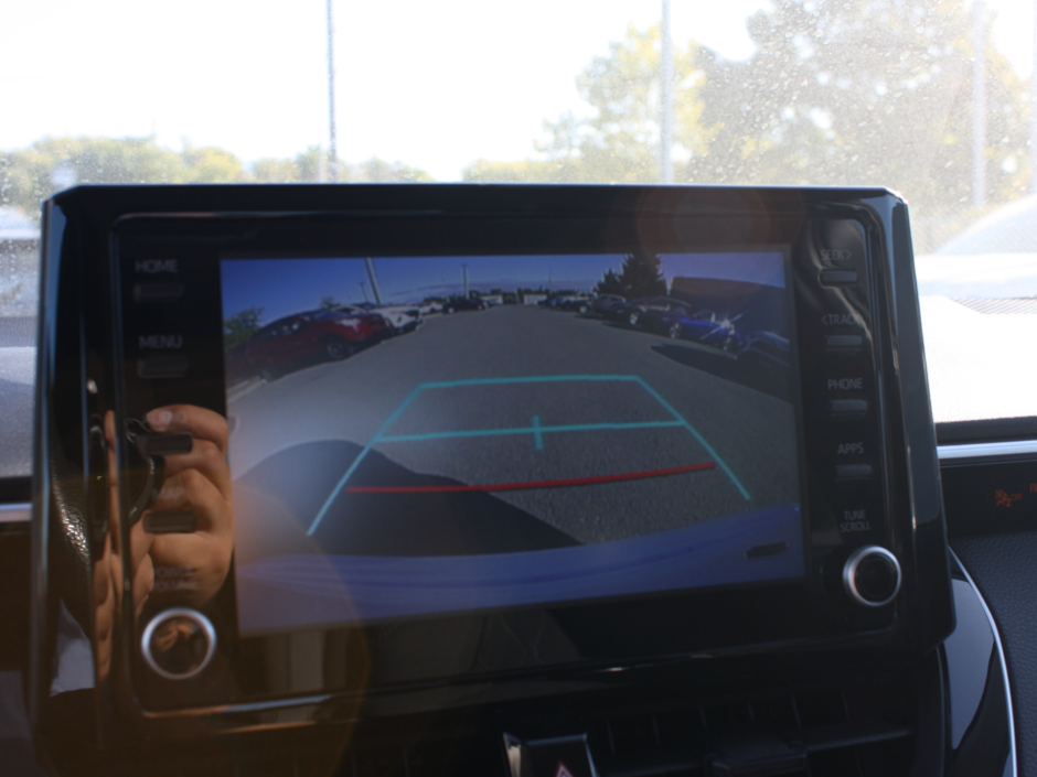 2022 Toyota Corolla LE-22