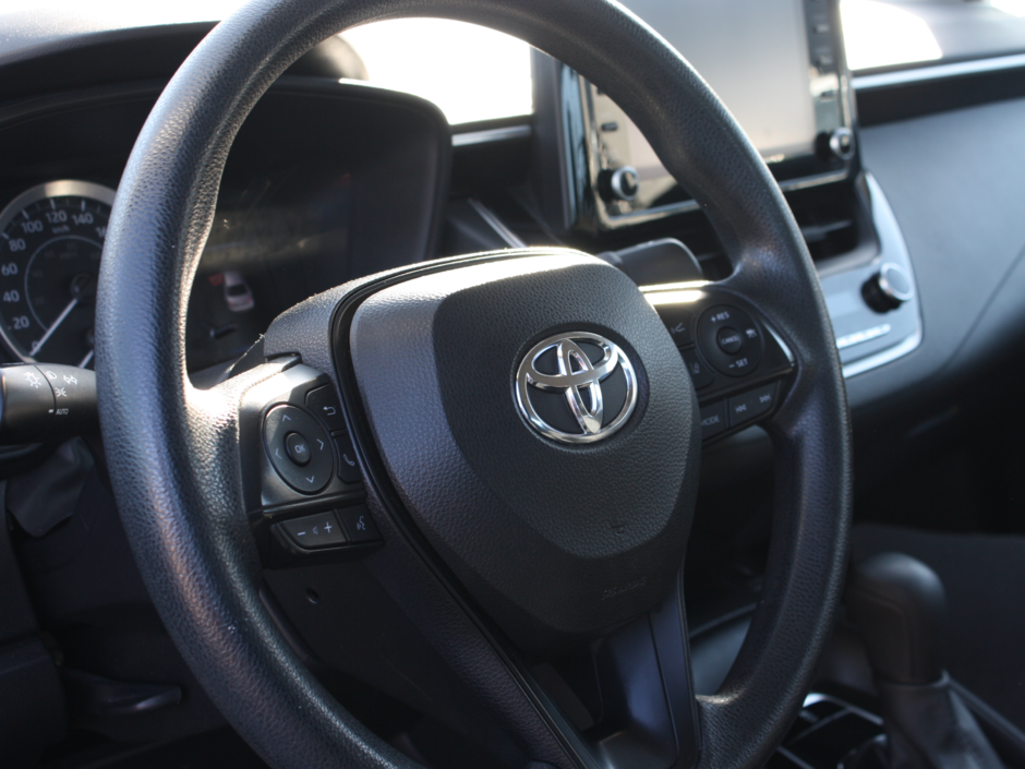 2022 Toyota Corolla LE-9