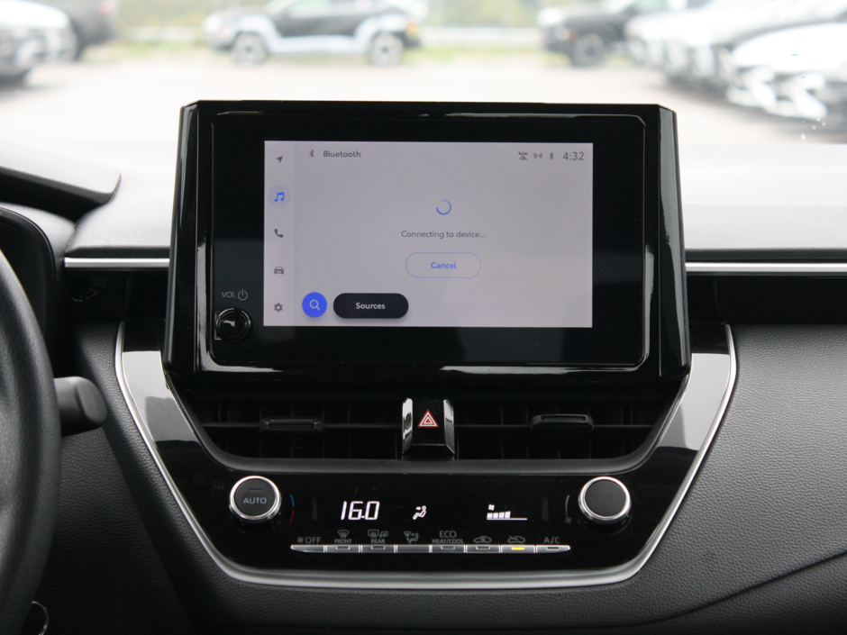 2023 Toyota Corolla LE-23