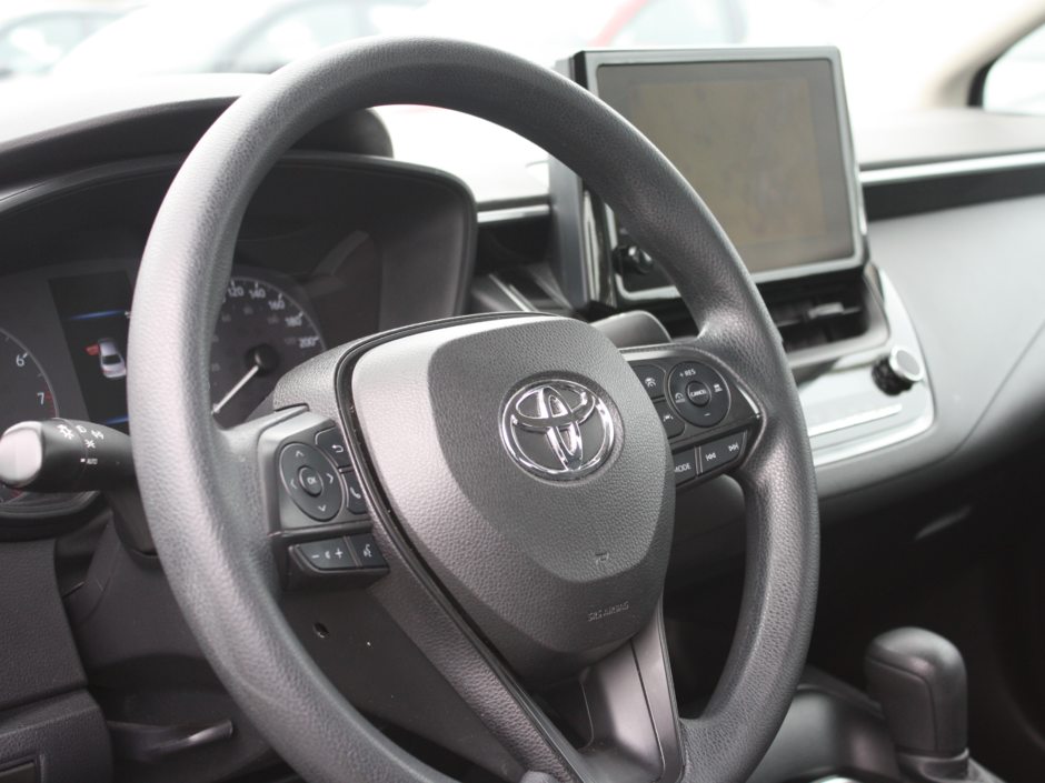 2023 Toyota Corolla LE-28