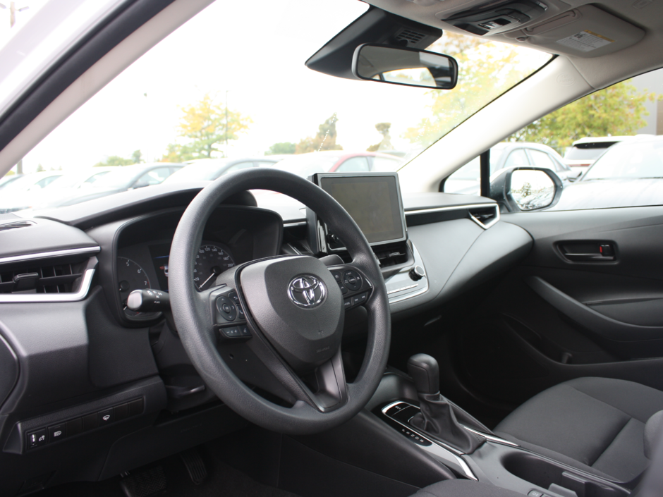 2023 Toyota Corolla LE-11