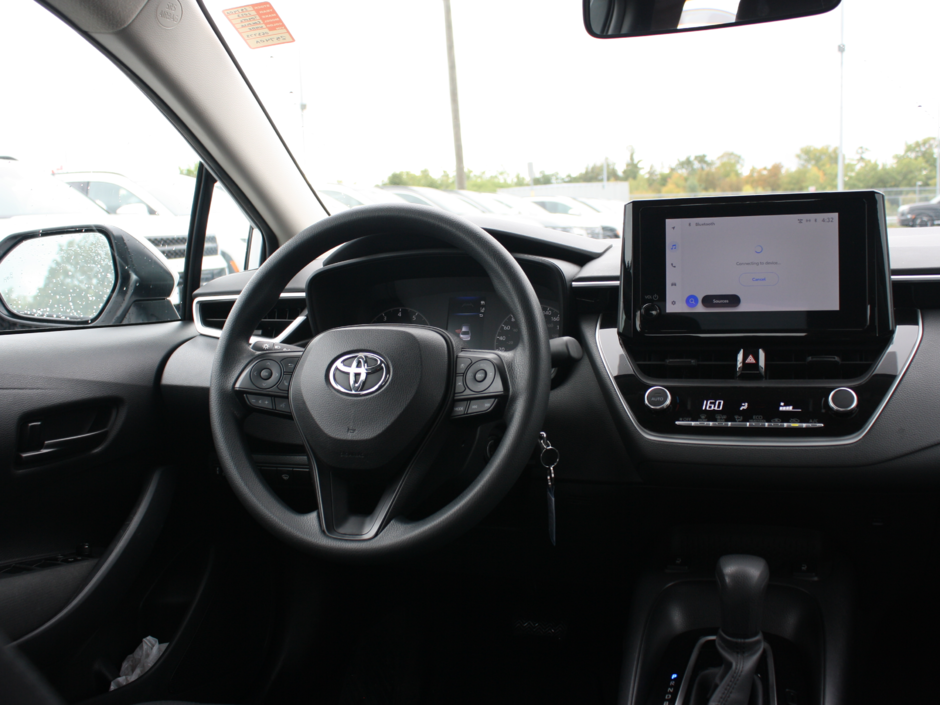 2023 Toyota Corolla LE-21