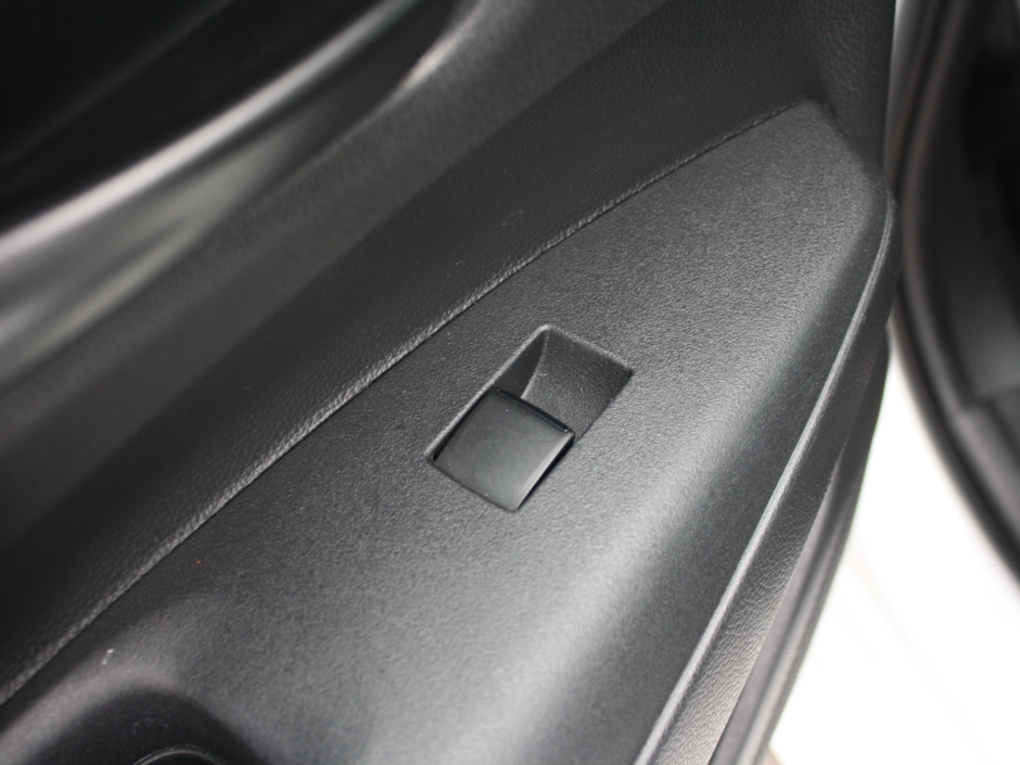 2023 Toyota Corolla LE-24