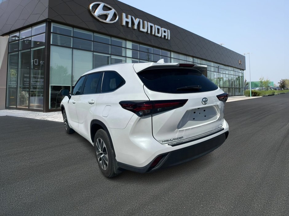 2025 Toyota Highlander hybrid XLE-6