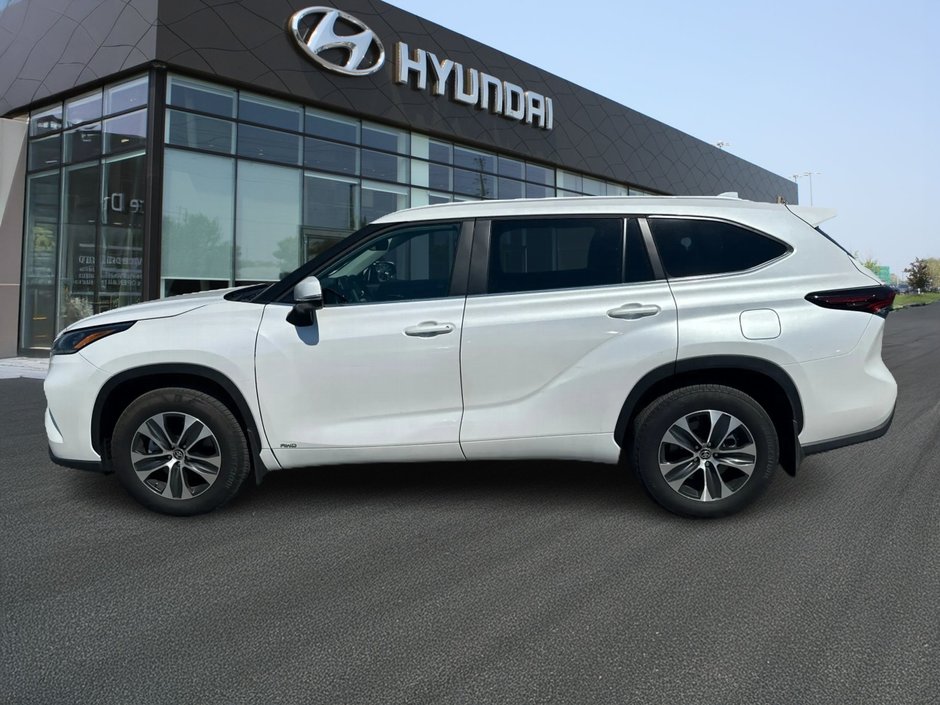 2025 Toyota Highlander hybrid XLE-7