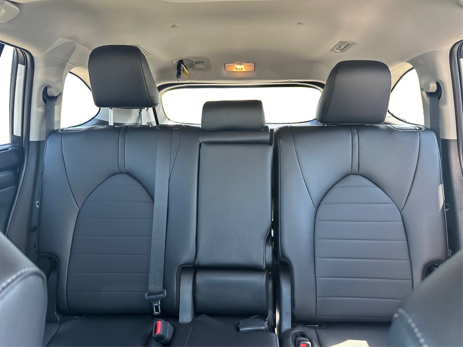 2025 Toyota Highlander hybrid XLE-10