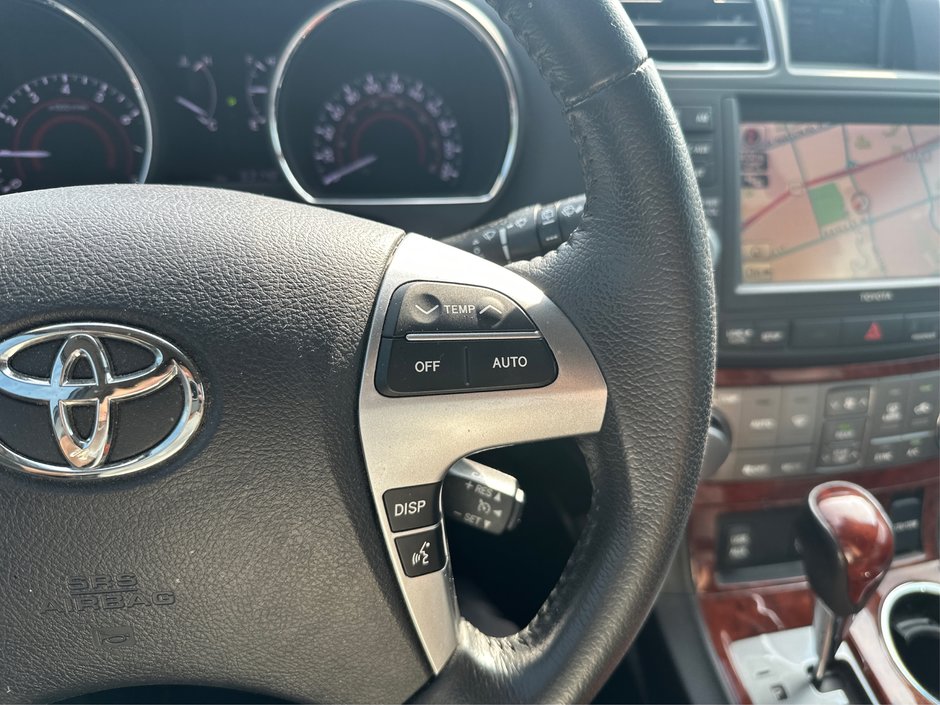 2013 Toyota Highlander Limited-22