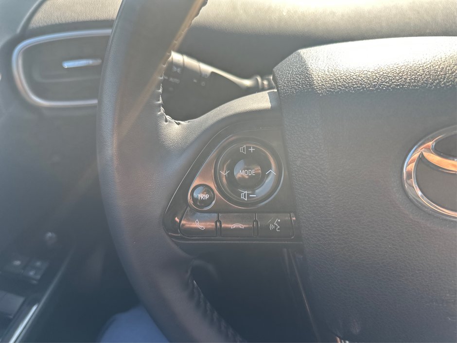 2020 Toyota PRIUS PRIME Upgrade-21