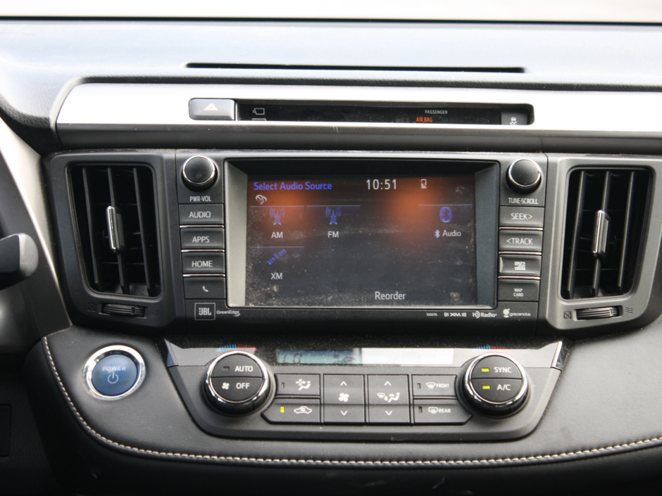 2016 Toyota RAV4 Hybrid Limited-31