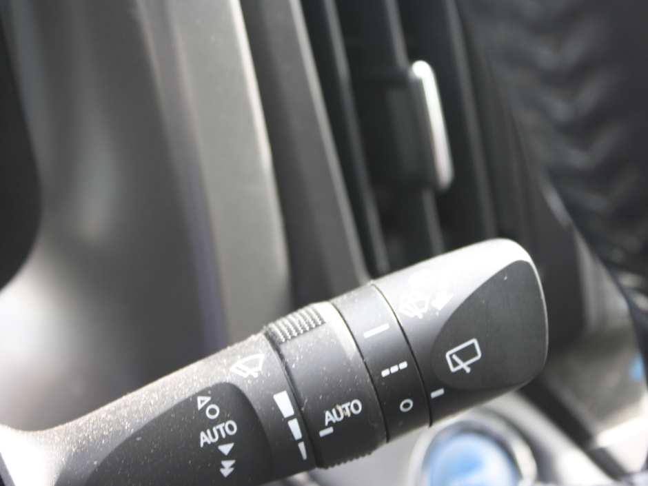 2016 Toyota RAV4 Hybrid Limited-13