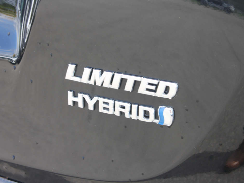 2016 Toyota RAV4 Hybrid Limited-9