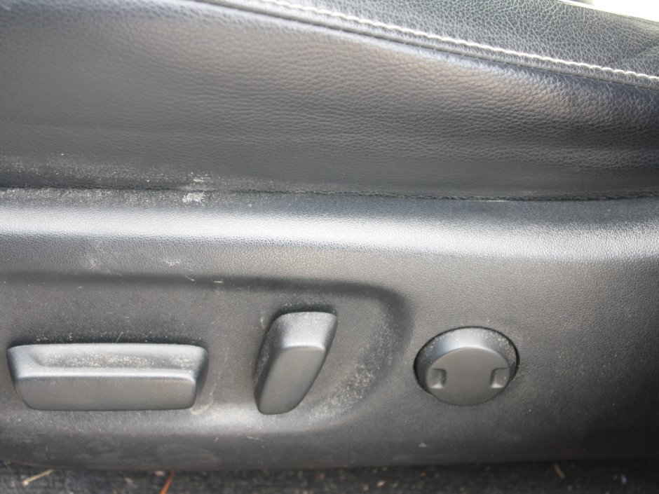 2016 Toyota RAV4 Hybrid Limited-16