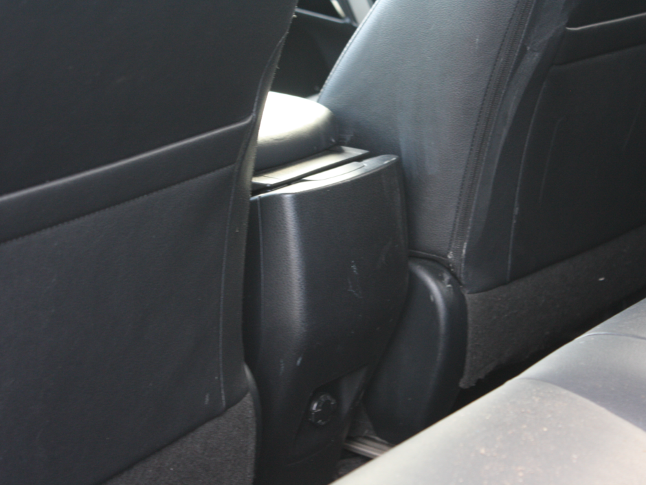 2016 Toyota RAV4 Hybrid Limited-11