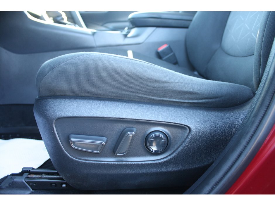 2020 Toyota RAV4 Hybrid XLE-9