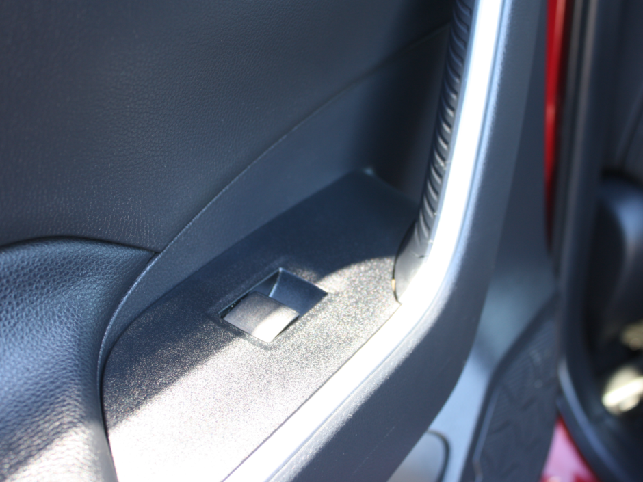 2020 Toyota RAV4 Hybrid XLE-21